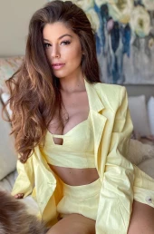 Проститутка Эма